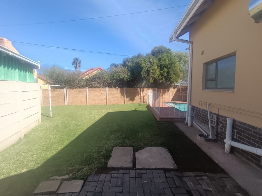 3 Bedroom Property for Sale in Carters Glen Northern Cape